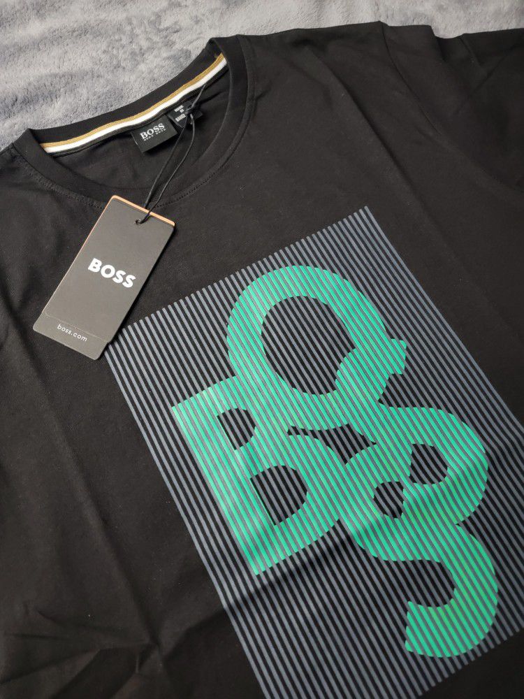 Hugo Boss Tshirt for in Las Vegas, NV -