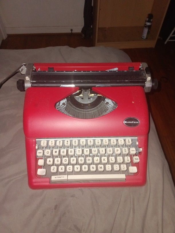 Typewriter 