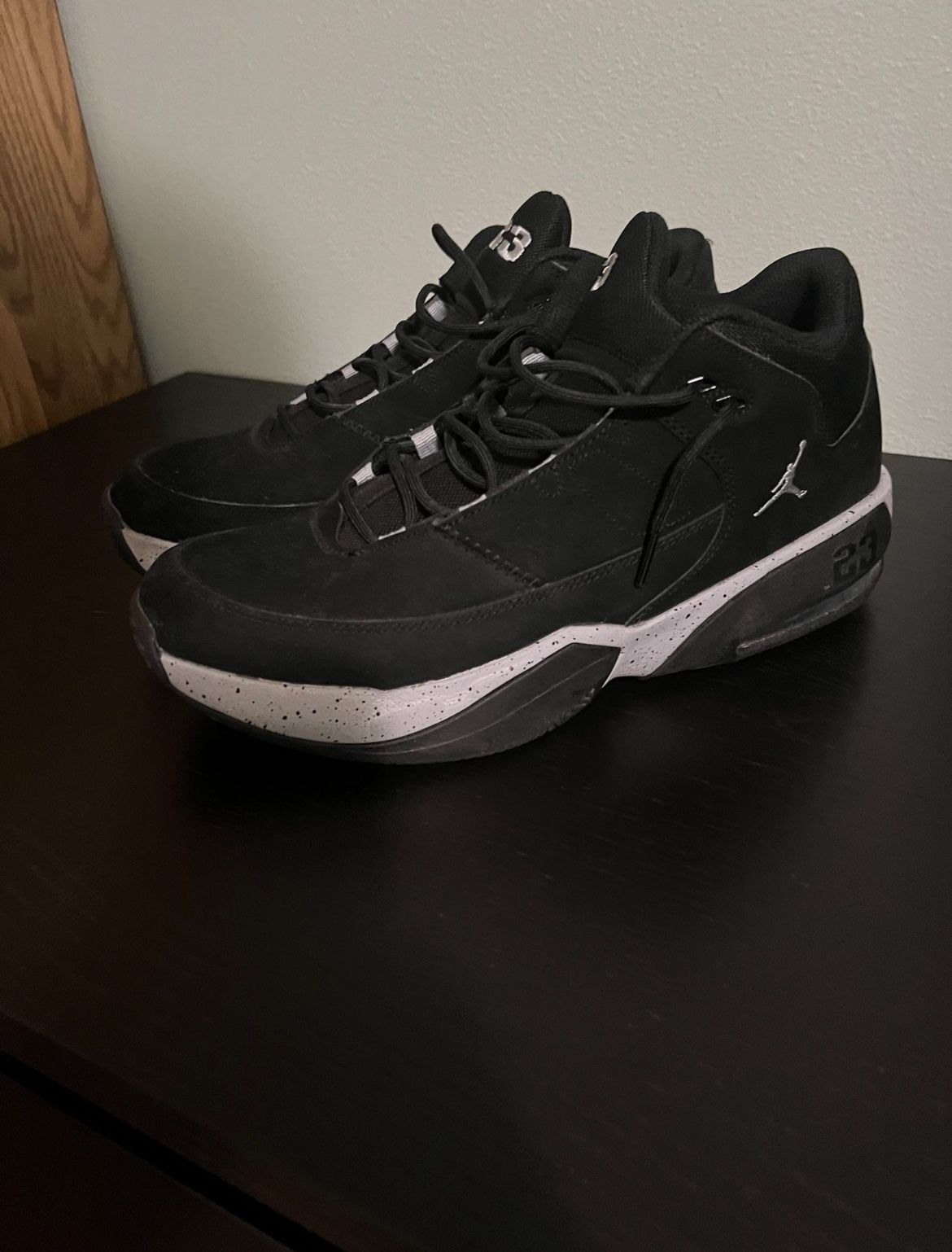 Jordan Max Aura 3 Black Oreo Size 10.5