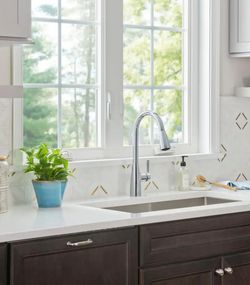 Chrome Pull-Down Kitchen Faucet