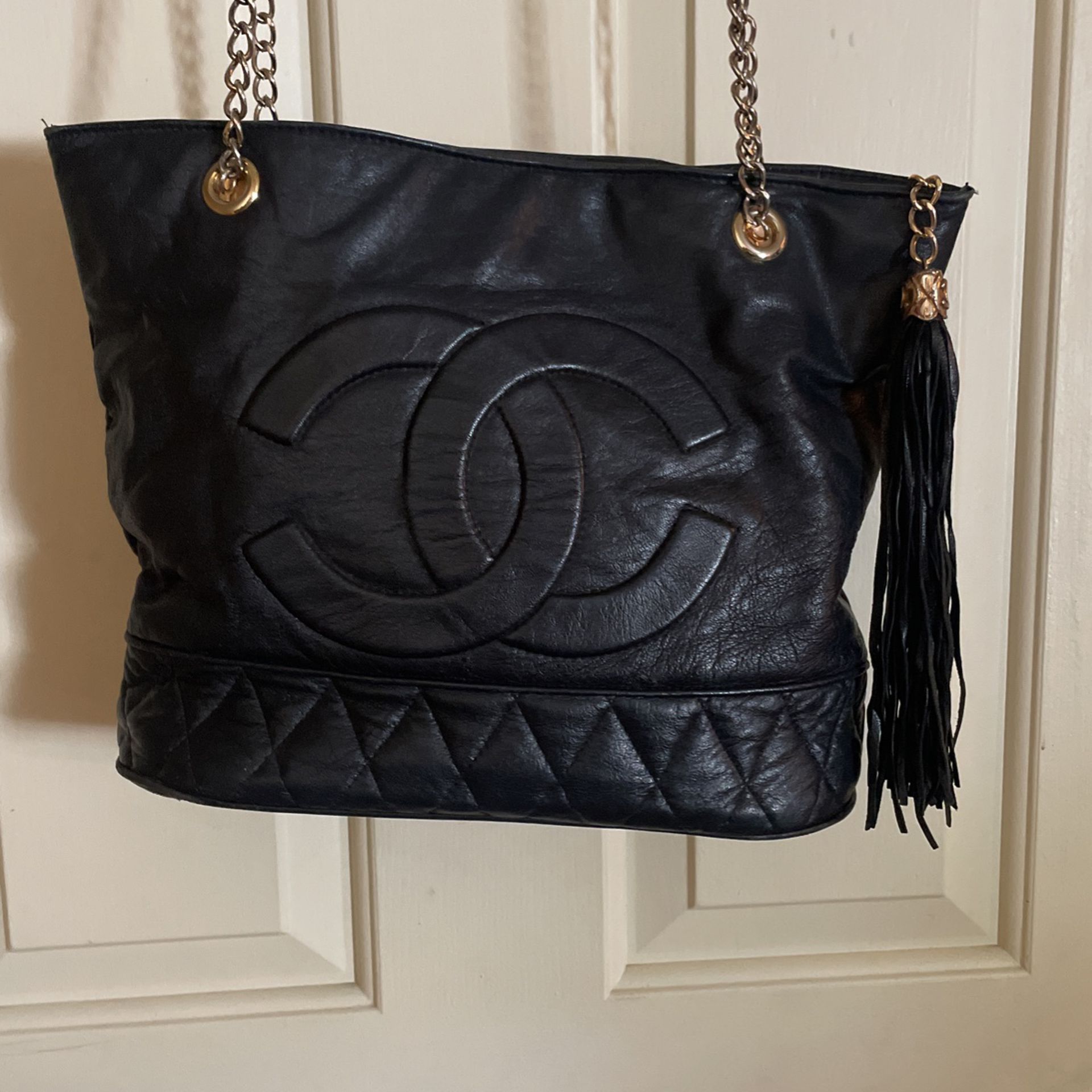 Vintage 1980 Chanel Handbag Excellent Condition 
