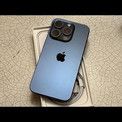 IPhone - Samsung - Motorola 