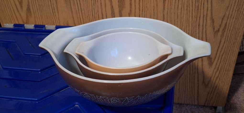 Pyrex, Set Of Bowls.