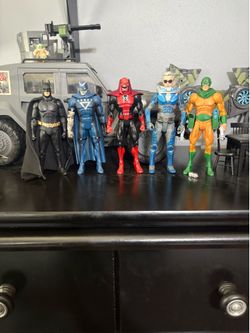DC Action Figures Lot