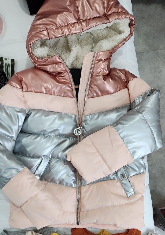 Girls DKNY Jacket ,size 7/8