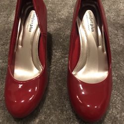 Red Comfort Plus Heels, Size 7