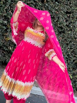 Pink dress pant chadar with stones