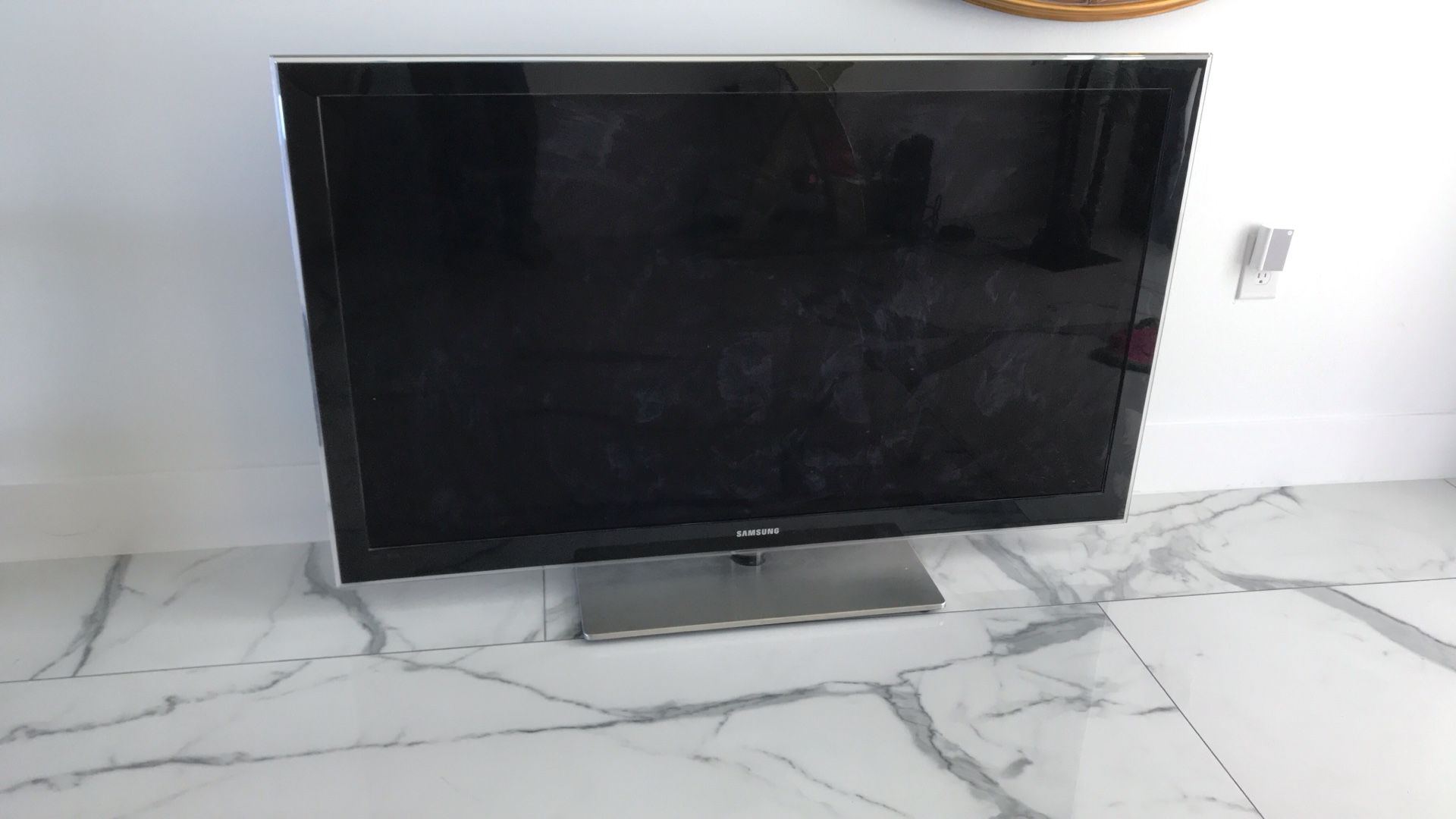 Samsung 55 Led TV  $ 200