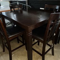 Save Money On New ultra-contemporary style with the counter table set By Ashley’s Design ✅ Only $39 To Finance ✅