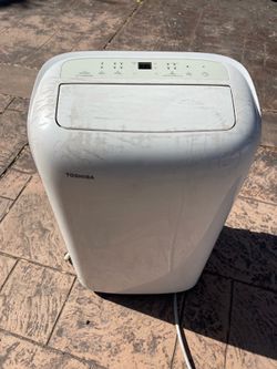 Toshiba 12,000 BTU Air conditioner
