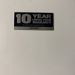 2018 Maytag Refrigerator/ Freezer 