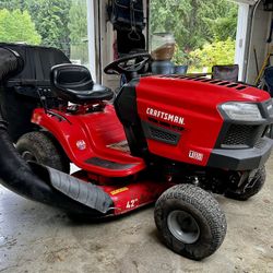 Craftsman riding mower T110 with dual bagger