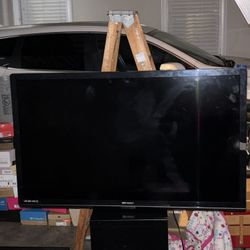 50 Inch Emerson TV With Wall Mount And Remote