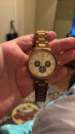 MK Watch Gold
