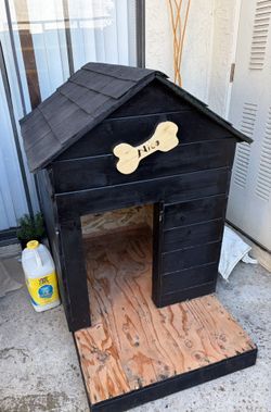 Brand New dog House
