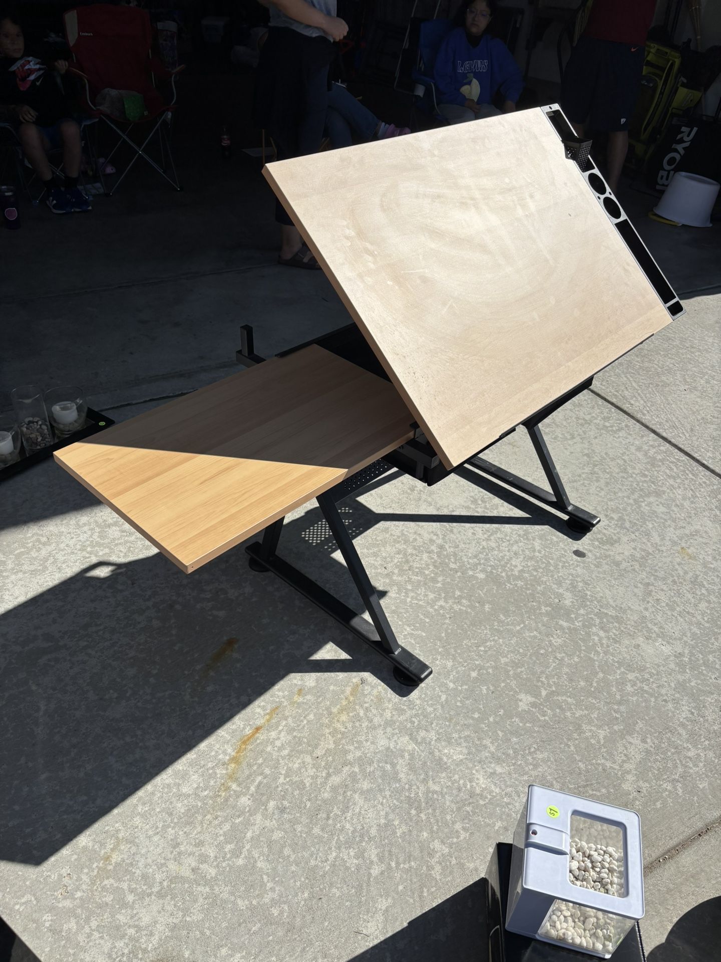 Art Desk
