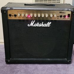 MARSHALL GUITAR COMBO AMPLIFIER MODEL MD30DFX SERIES 2 CHANNEL CLEAN AND DISTORTION 30 WATTS.