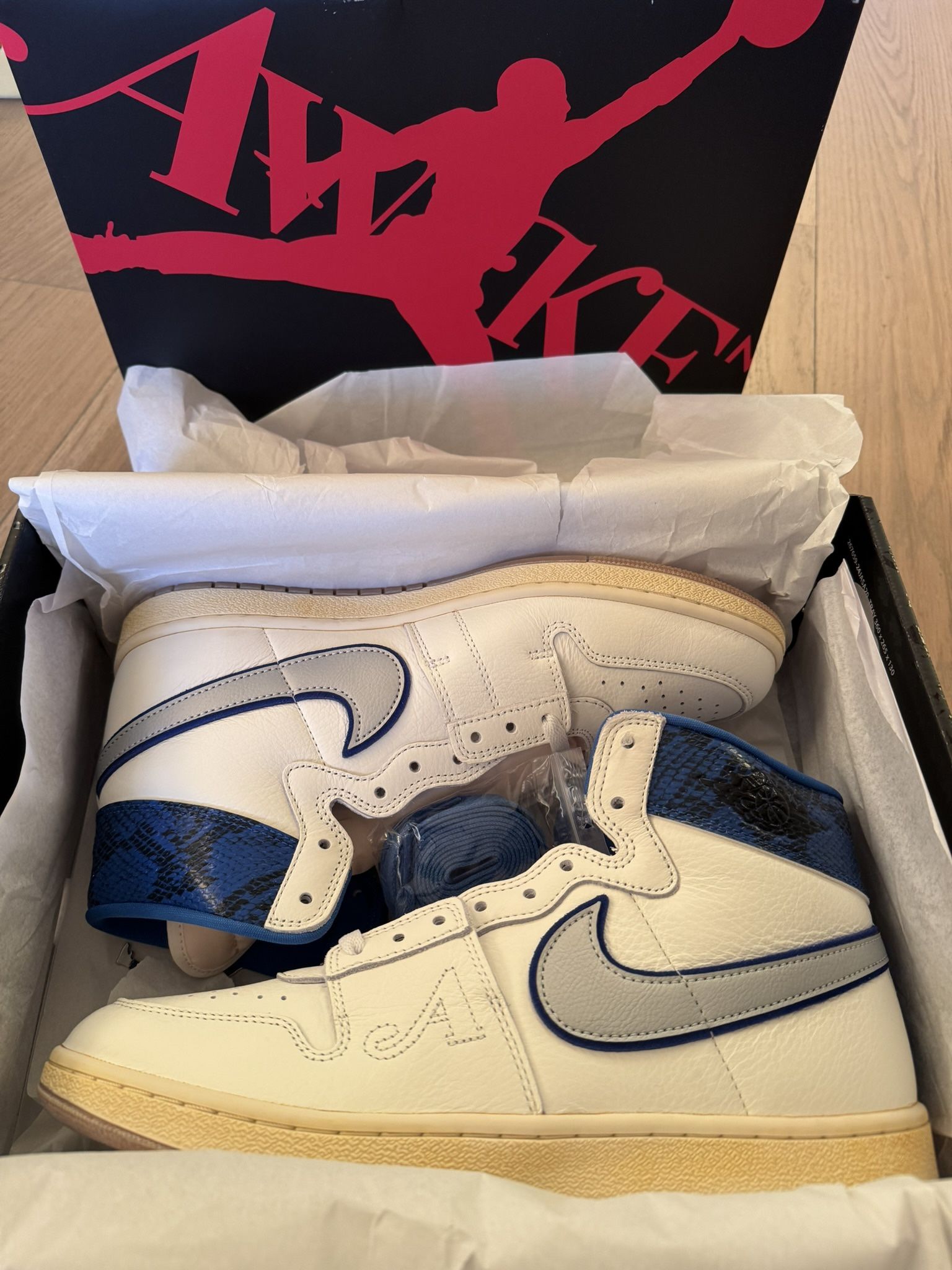 Jordan "Awake NY" Air Ship "Game Royal"