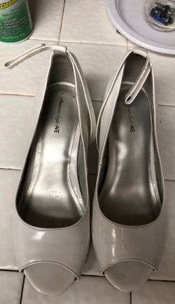 Girl shoes size 1 1/2
