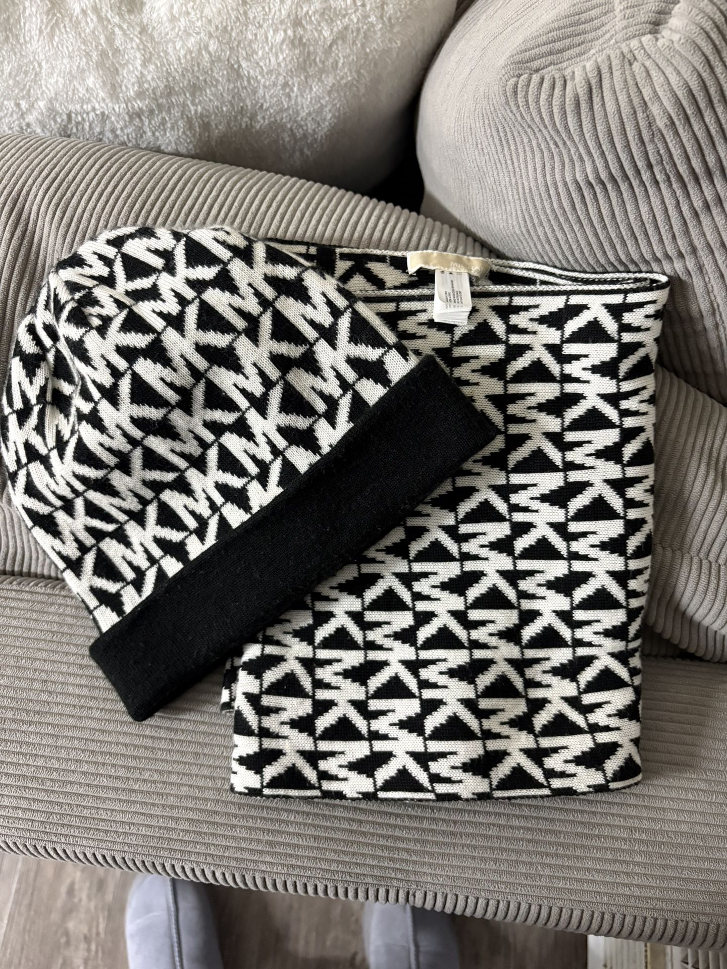 Michael Kors Bernie And Scarf