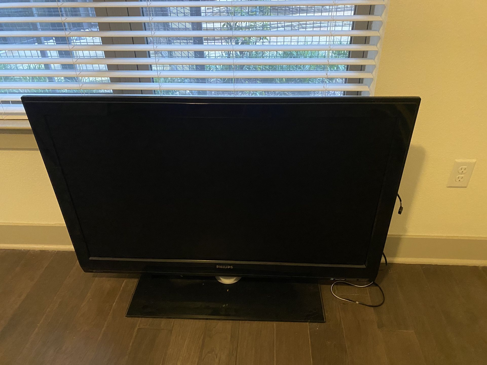 47 Inch Flat screen LCD TV Phillips