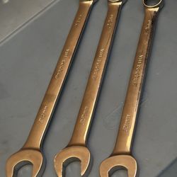 Snap-on Tools 3 pc 12-Point Metric Flank DriveR Plus Combination Wrench Set (21, 22, and 24 mm