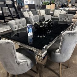 Lovely Dining Set! $1,999! Easy Financing! ☎️✨🚨 