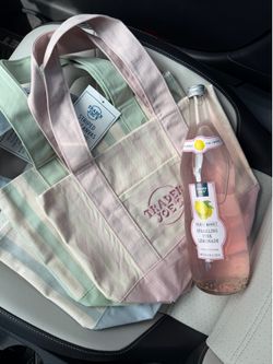 trader joes striped bag