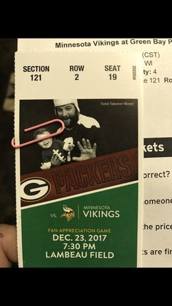 Payed 425$ each want 650$ for the pair sencond row vikings side line