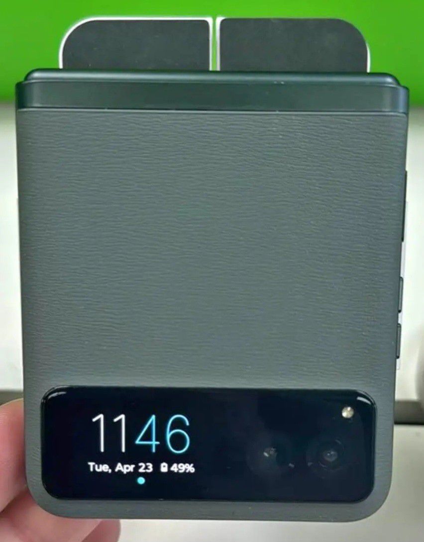 Motorola Razr Smart Flip ‐ *$0 DUE AT PURCHASE!!!!