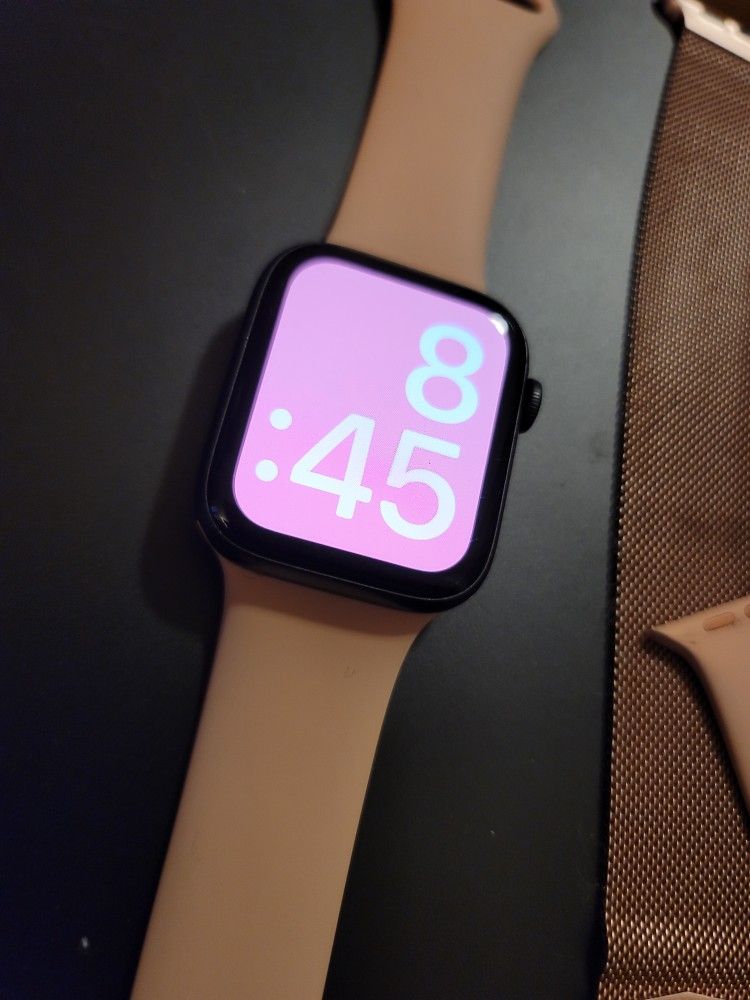 Apple Watch Series 5 44mm