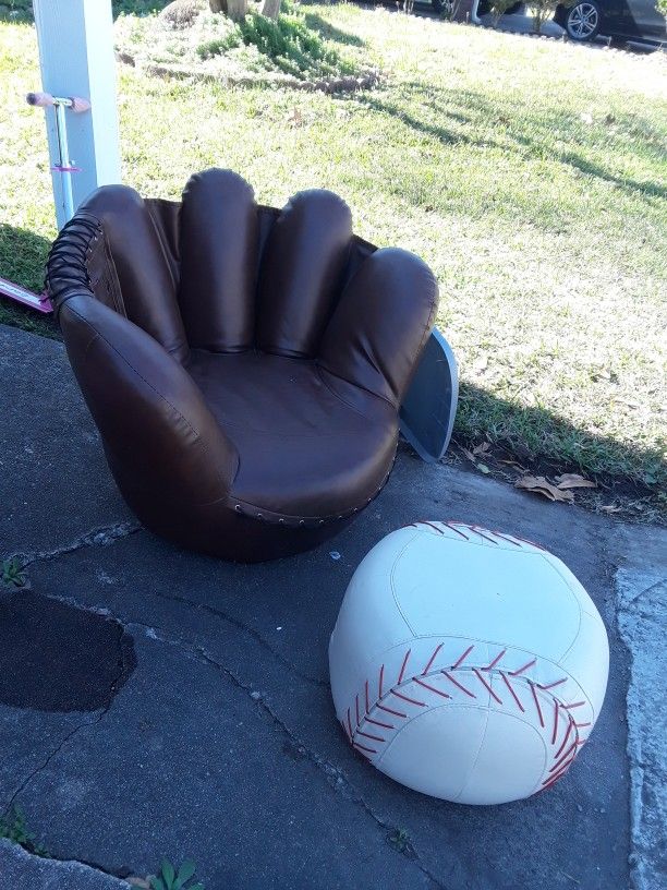 Glove and baseball seat