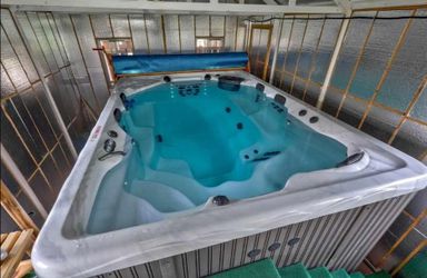 🏊 SwimSpa Therapool D + Partially Insulated Building