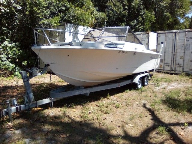 Nice Cheap Boat N Trailer For Cheap Family Fun ! 350 I/B Volvo/ Penta Out Drive 22 Ft Long Trailer Worth This Price $1200 Yes Fl Reg/Title