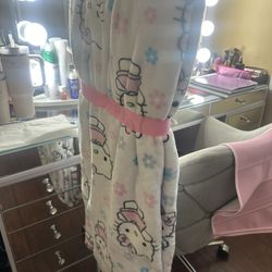 Hello Kitty Blanket 