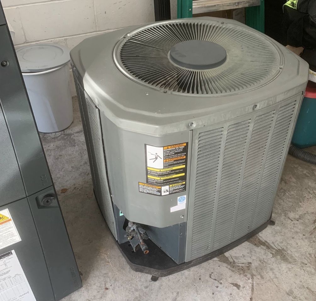 Trane heat pump system R22 For Sale