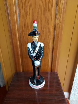 LIQUORE GALLIANO? DECANTER