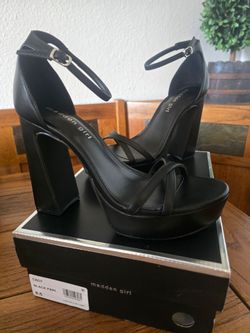 Madden Girl Cady Platform Heels Size 8.5