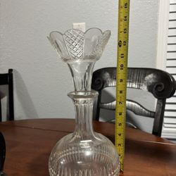 wine decanter with an aerating funnel