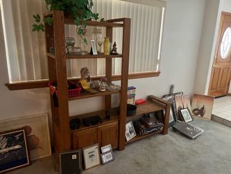 Hutch / Display Shelf