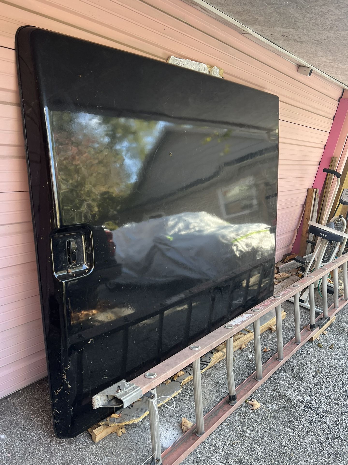 Hard Bed Cover For Chevy Silverado 2005 82”x70”