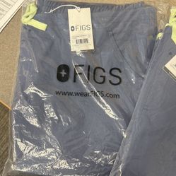 Figs Scrubs Space Navy Color. Yola Skinny Petite XL and Skinny Tall XL