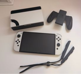 Nintendo Switch OLED White Console Bundle