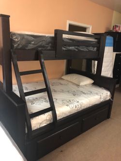 New Bunk Bed Twin over full over full