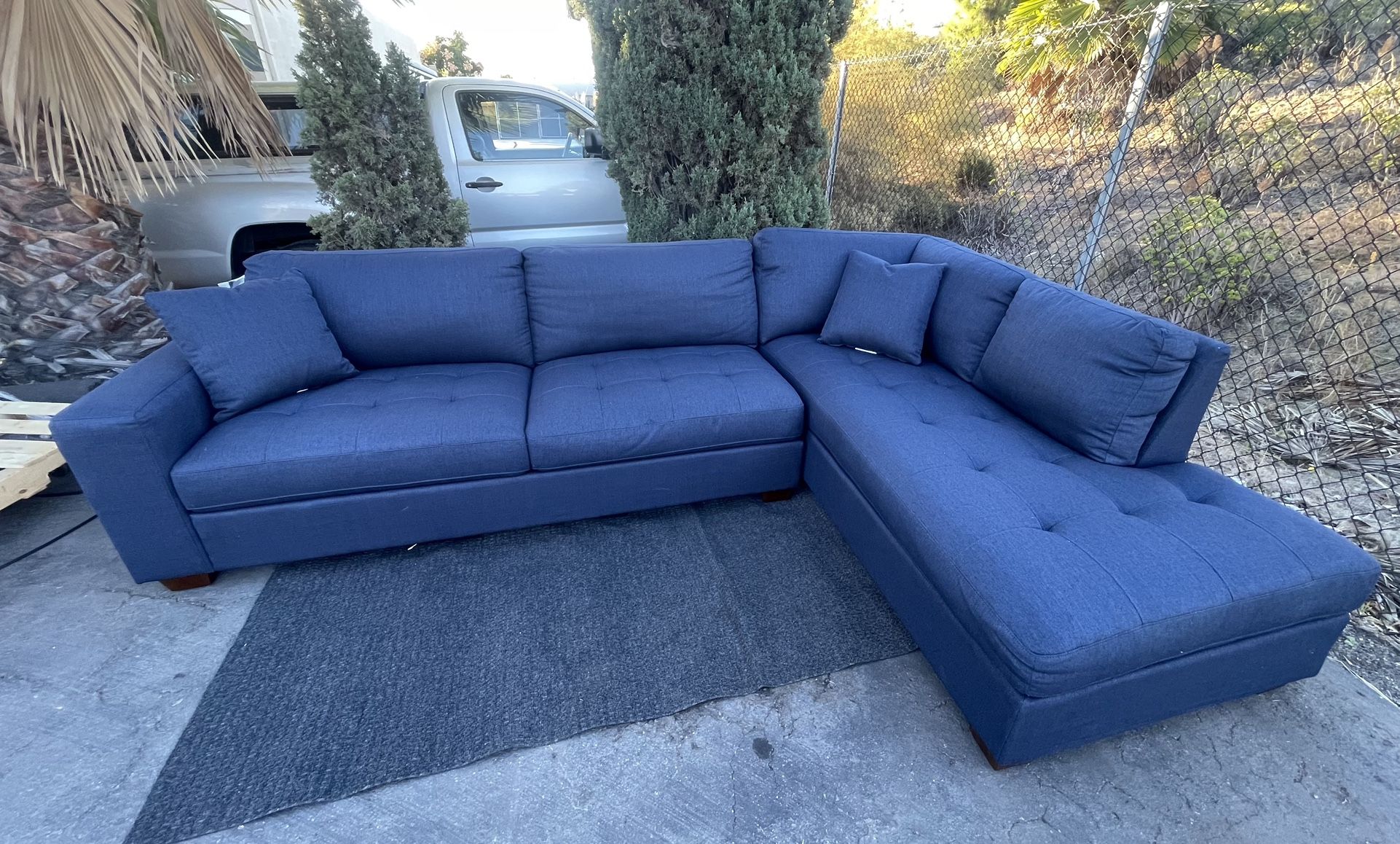 Thomasville Miles Fabric Sectional From Costco for Sale in Santee, CA