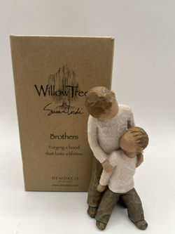 WILLOW TREE BY SUSAN LORDI “BROTHERS” Figure. Heigh: 4.5”