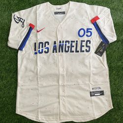 Los Angeles Dodgers Freddie Freeman City Connect Jersey Men’s XL