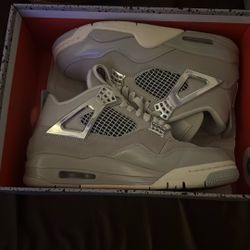 WMNS Air Jordan’s 4 Retros 
