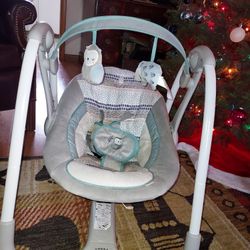 Baby Swing , Barely Used!!