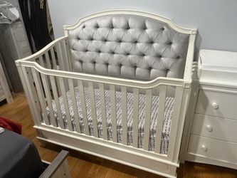 Vintage Style Baby Crib